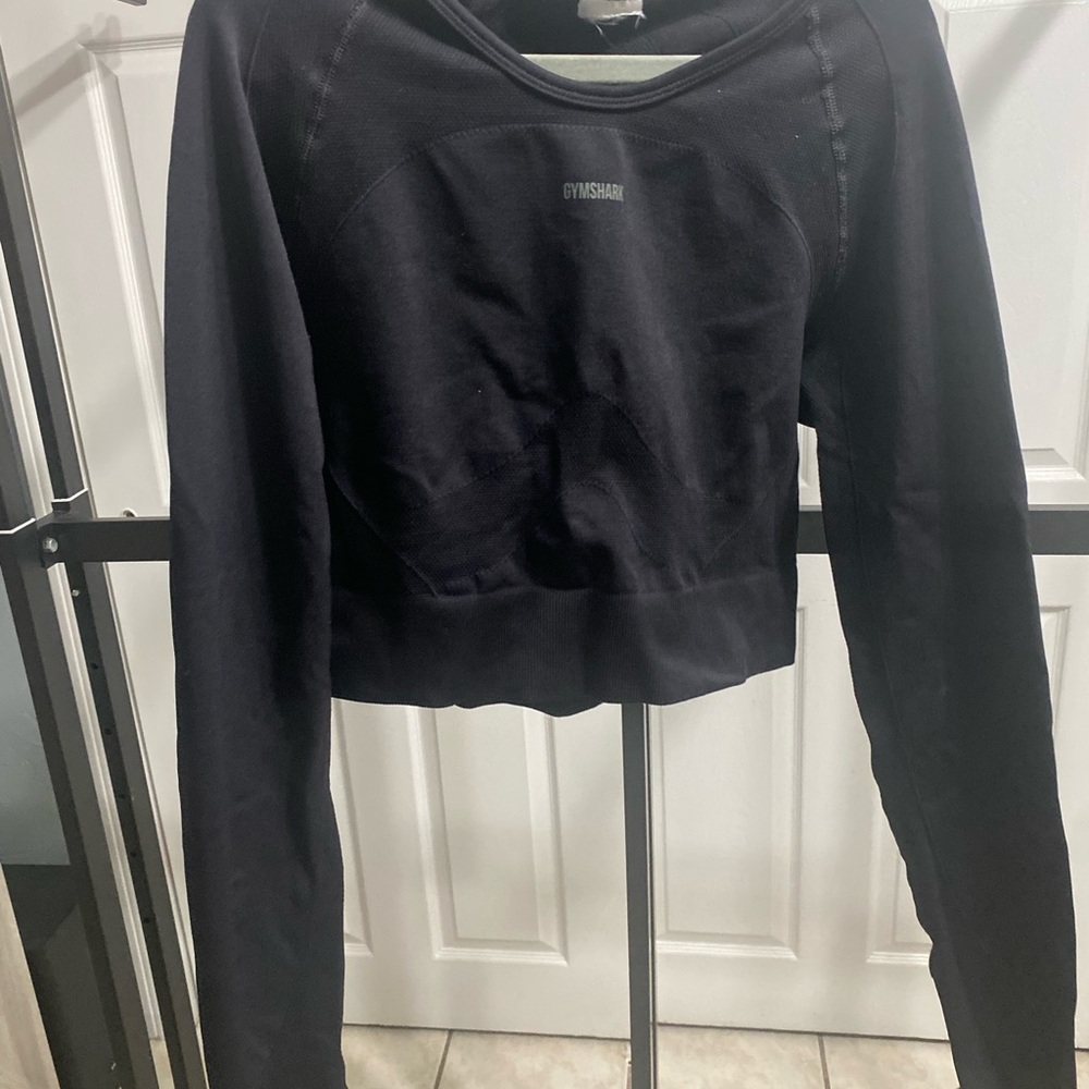 Gymshark Black Cropped Sweatshirt